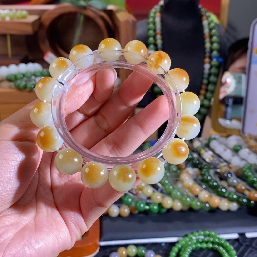 果***半和田玉未镶嵌手链