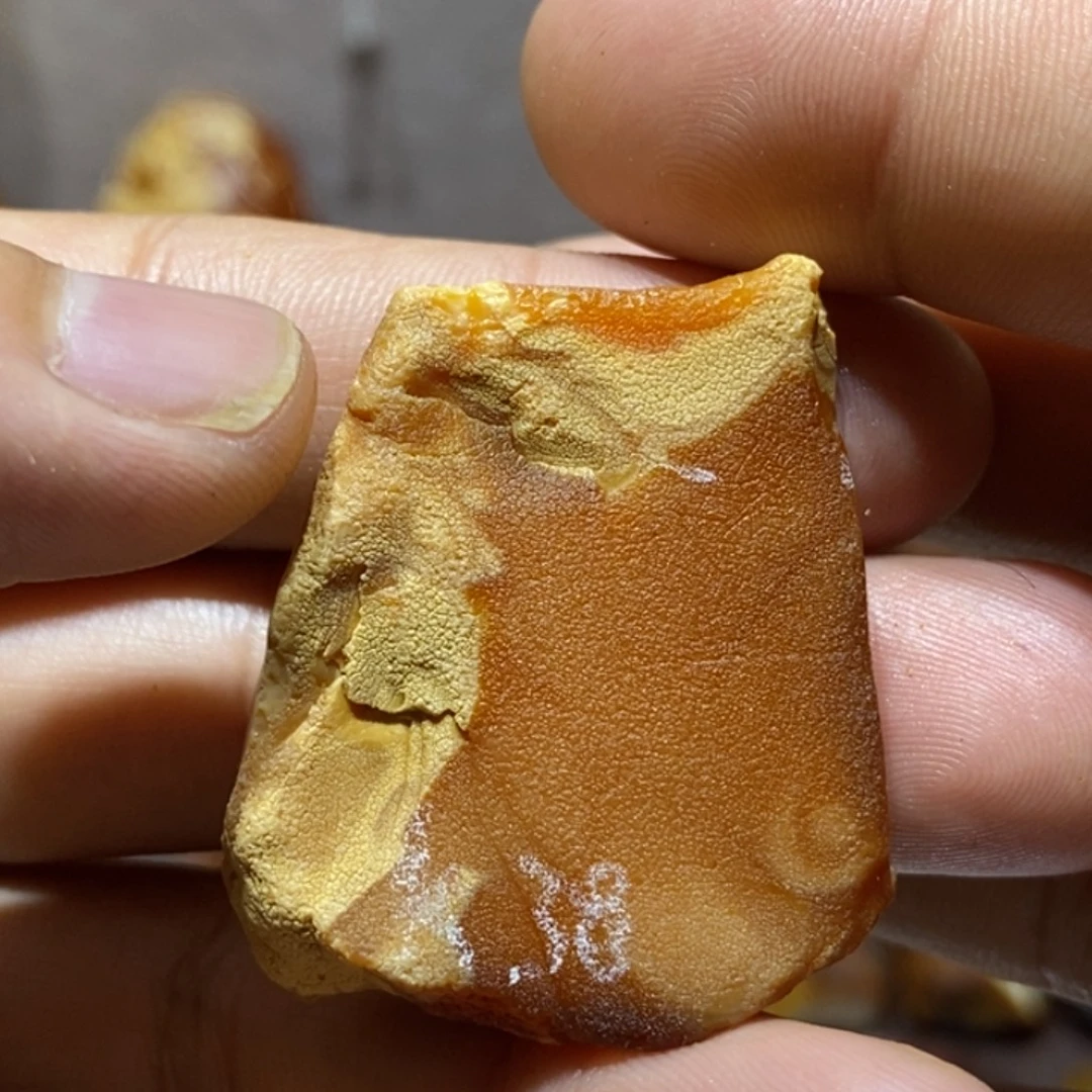 定制琥珀蜜蜡原石