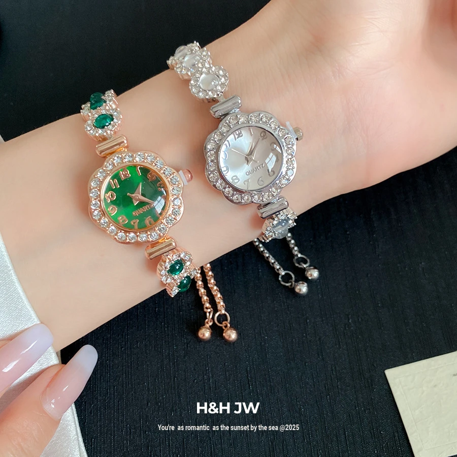 铜合金锆石手链 法式镶圆形抽拉式手链轻奢高级感手表时尚通勤气