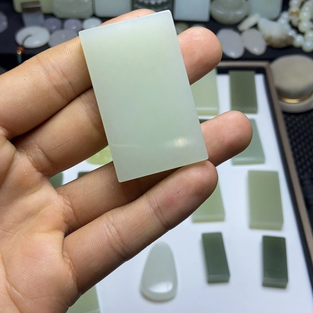 和田玉未镶嵌挂件?***