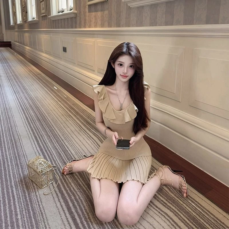 夏季新款针织裙套装气质V领荷叶边上衣修身显瘦半身百褶裙两件套