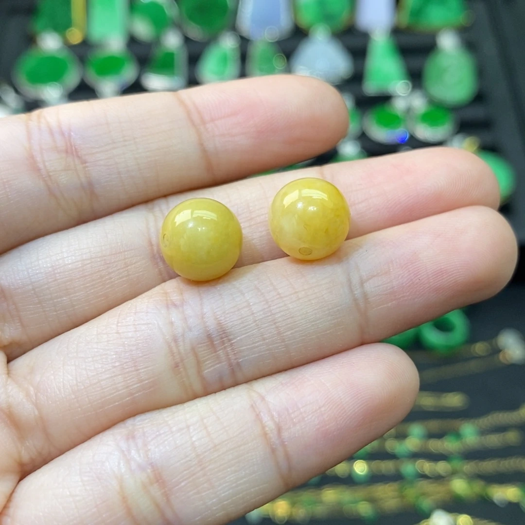 翡翠未镶嵌颈饰有纹裂