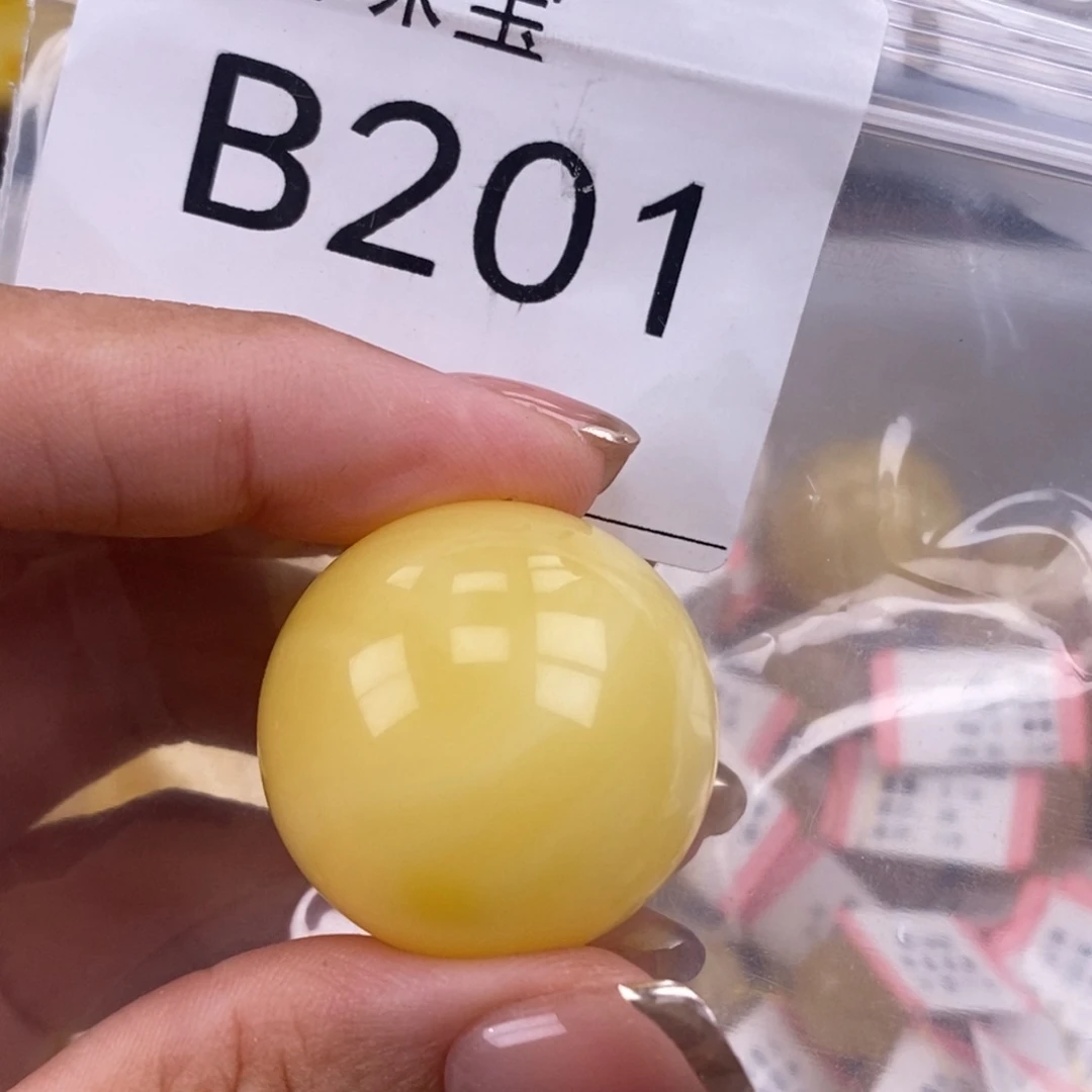 琥珀未镶嵌珠宝奇石28