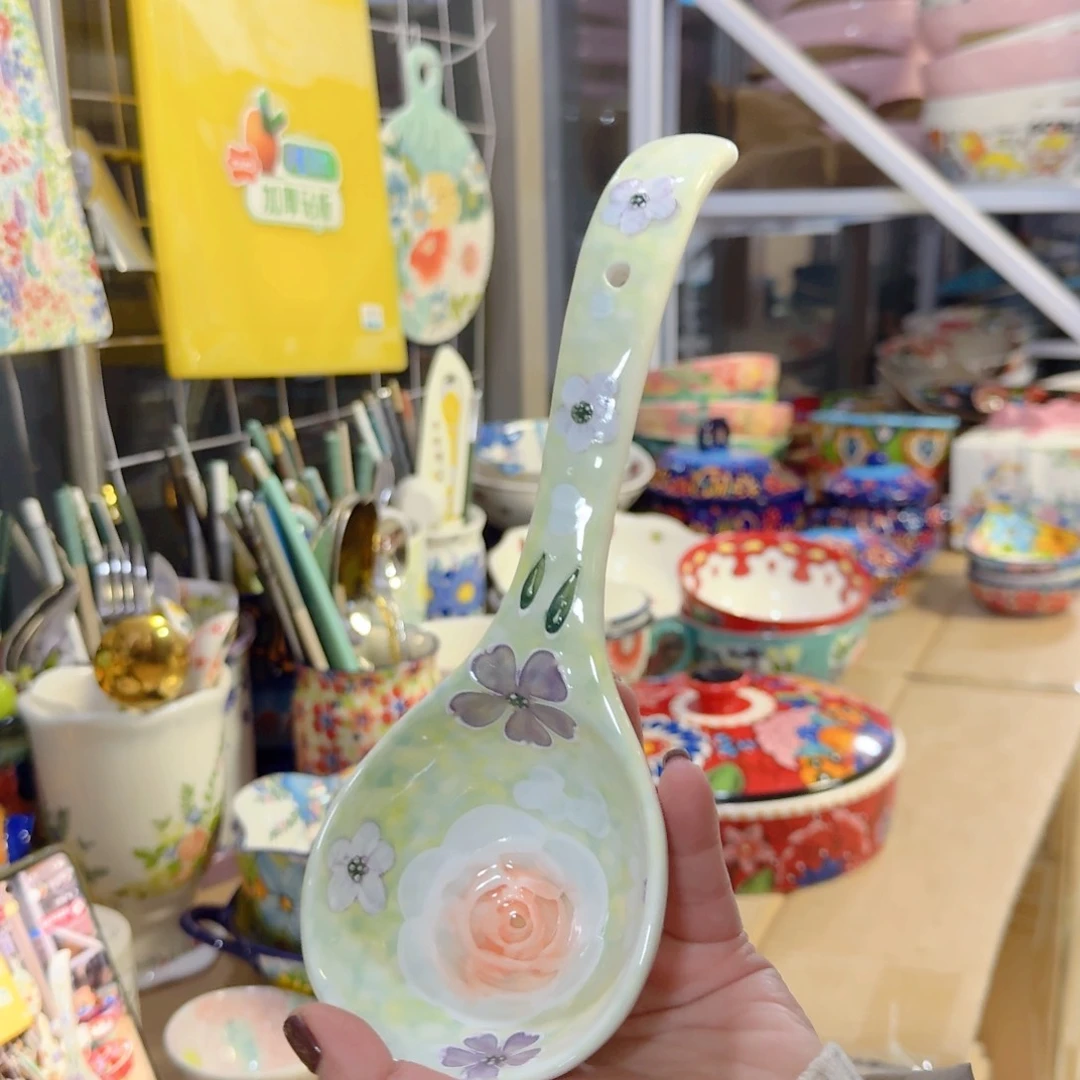 瓷月季花大汤勺一只