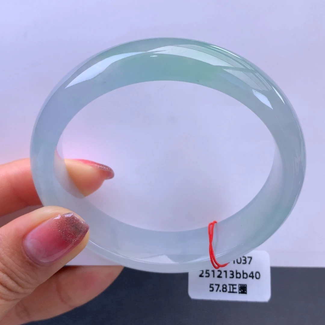 翡翠未镶嵌手镯高冰莹光种水手镯