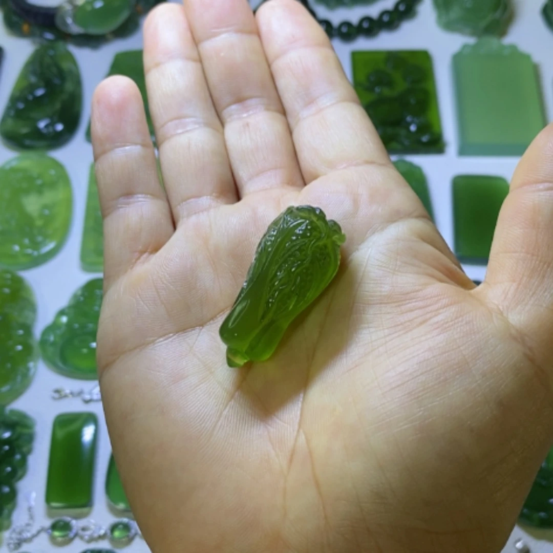 【闪购商品】未镶嵌蛇纹石玉颈饰