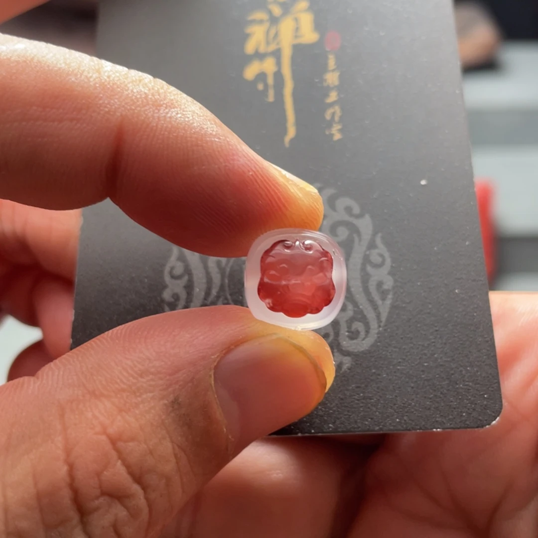 南红玛瑙未镶嵌挂件