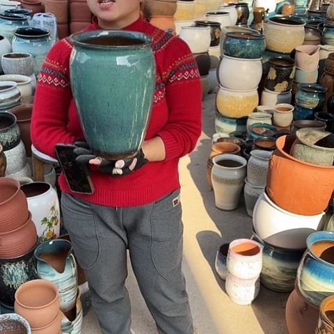 口20高30瑕疵盆子。