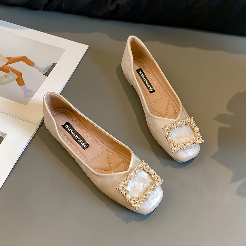 新中式刺绣平底单鞋女法式晚晚鞋配裙子伴娘鞋新国风配旗袍禾服鞋