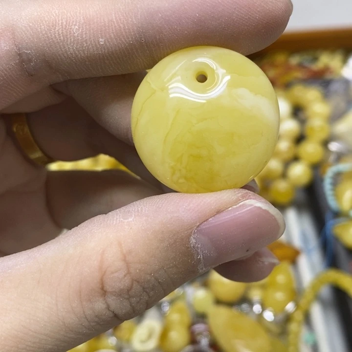裸石蜜蜡未镶嵌吊坠