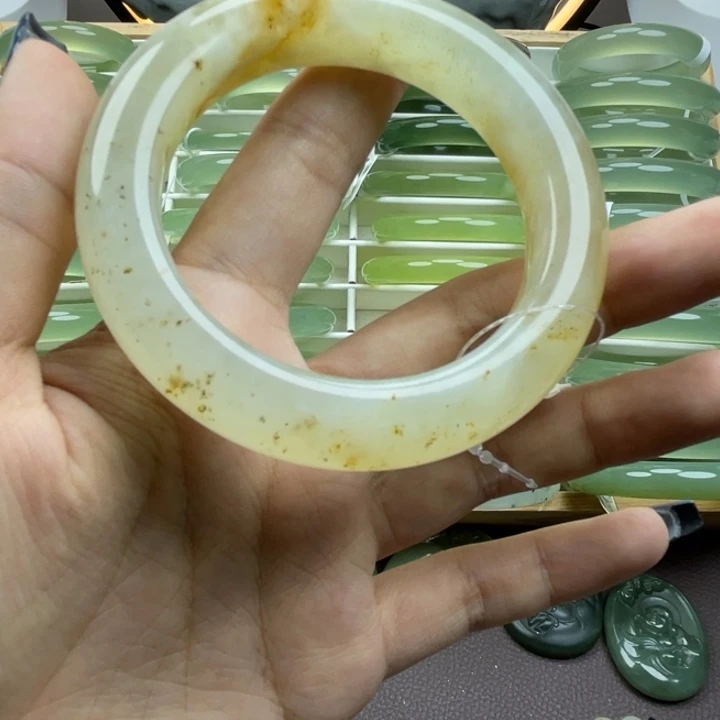 简***活蛇纹石玉合金手镯瑕