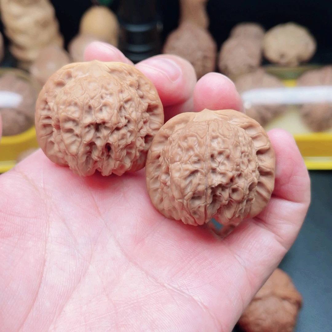 文玩核桃把件血麒麟38×37×33