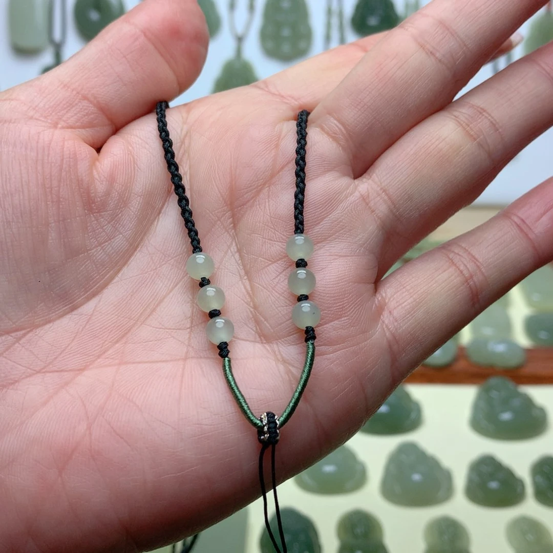 和田玉吊坠未镶嵌