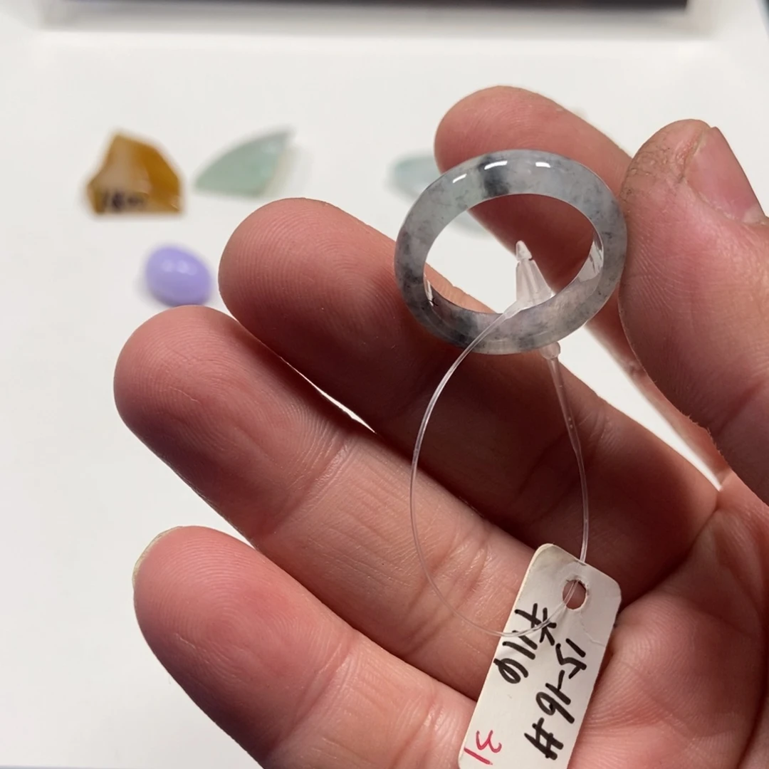 翡翠手链未镶嵌翡翠