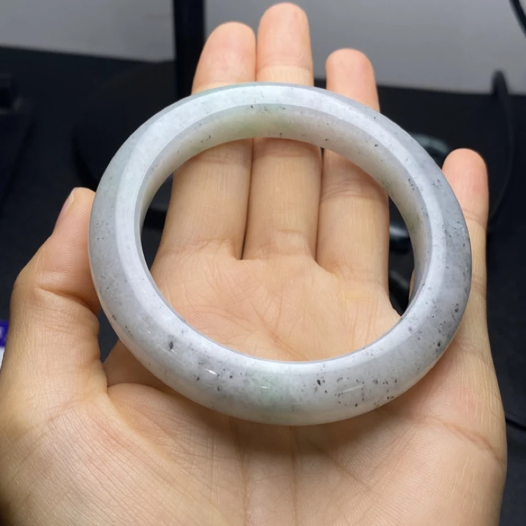 缅甸天然翡翠手镯定制