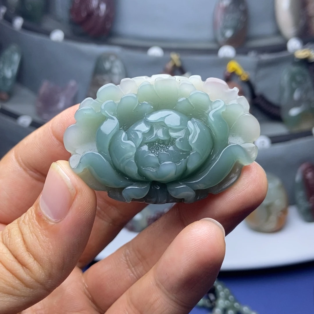 奢***香玛瑙/玉髓未镶嵌颈饰