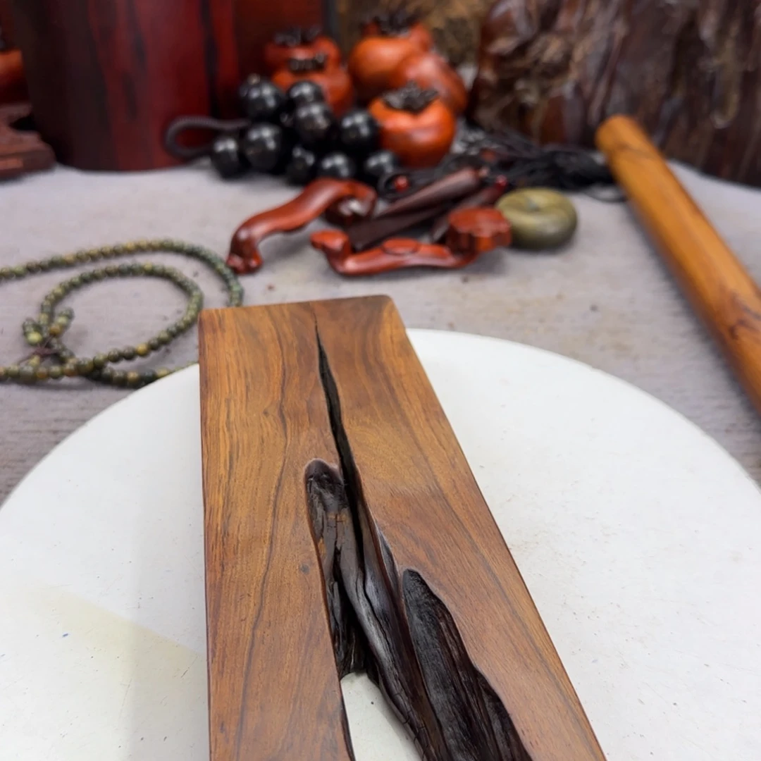 大果紫檀（缅甸花梨）一**鲤