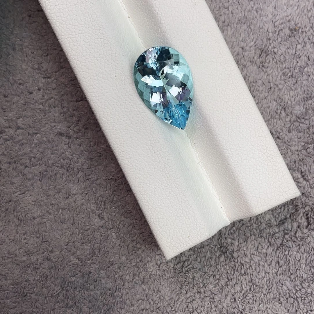 海蓝宝石裸石未镶嵌8.242Ct