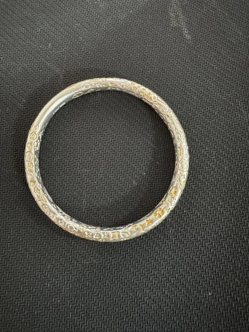精品银手镯（无礼盒）S162