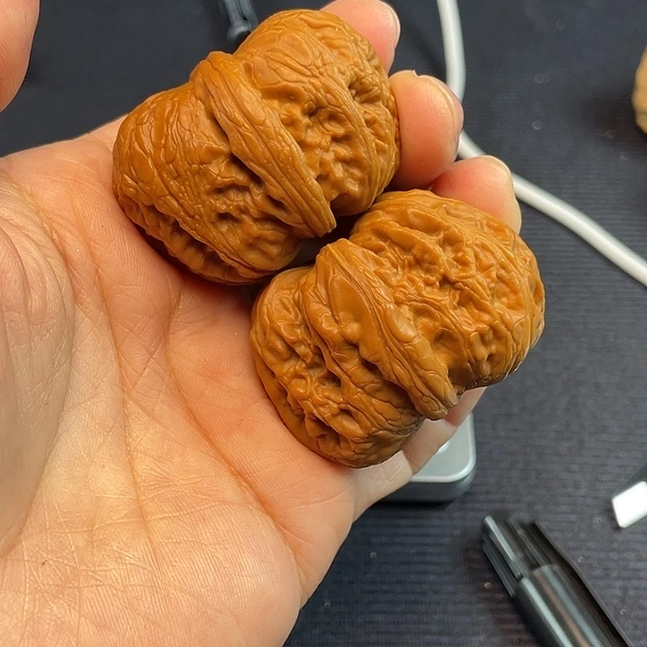 B***师吊坠文玩核桃元宝