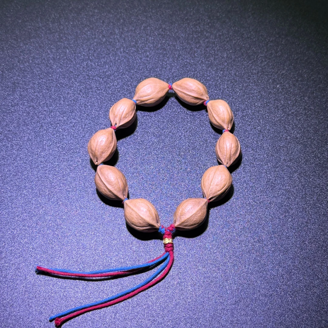 【D7116】梅林铁核原皮原色橄榄核手持18mm左右三花鲨鱼鳍