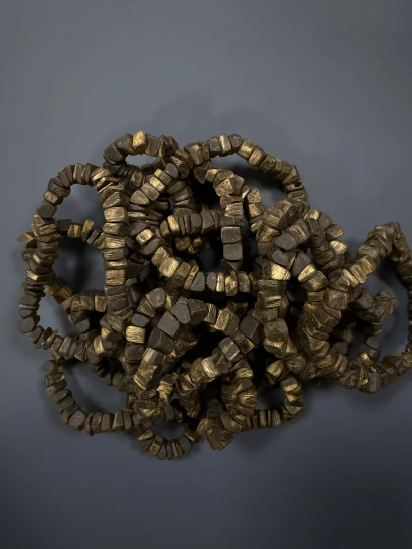 沉香沉水沉香海南白棋碎银子沉香碎屑8克