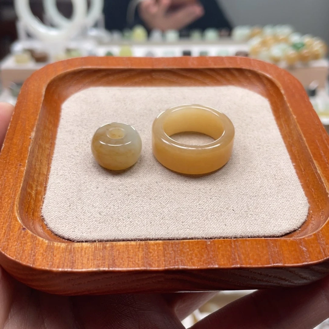 和田玉戒圈未镶嵌.***18.45