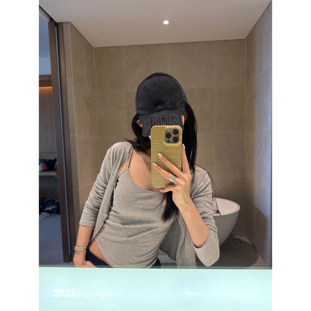 SUNONEONE 显瘦休闲套装女秋季薄款百搭吊带开衫两件套H0906A