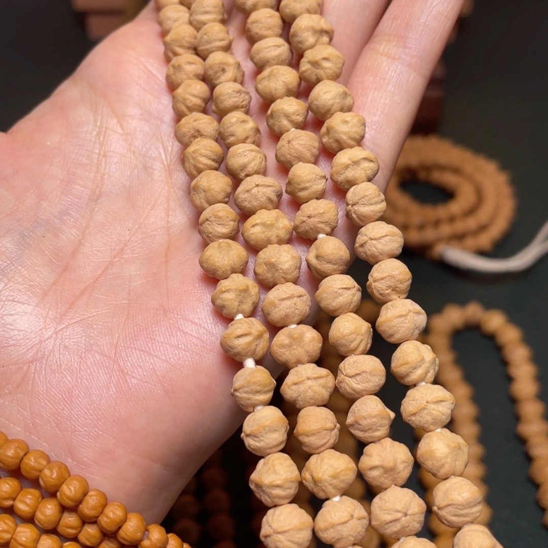 柏香籽/百香籽吊坠旺仔手持