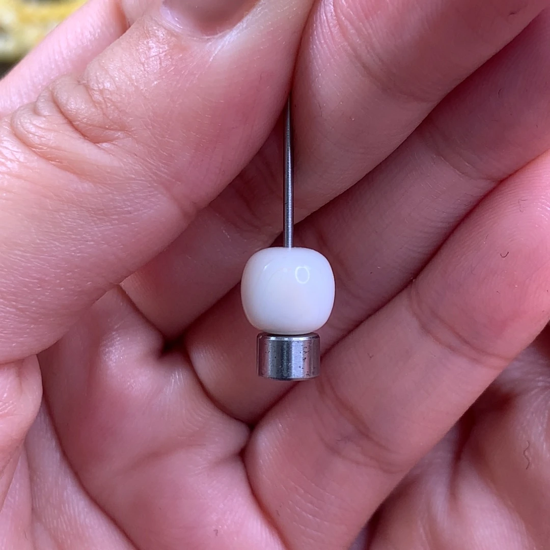 琥珀珠宝奇石未镶嵌年**?琥珀蜜蜡8.5×8.1mm