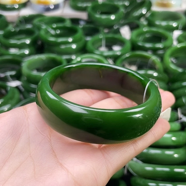 未镶嵌手镯和田玉（碧玉）