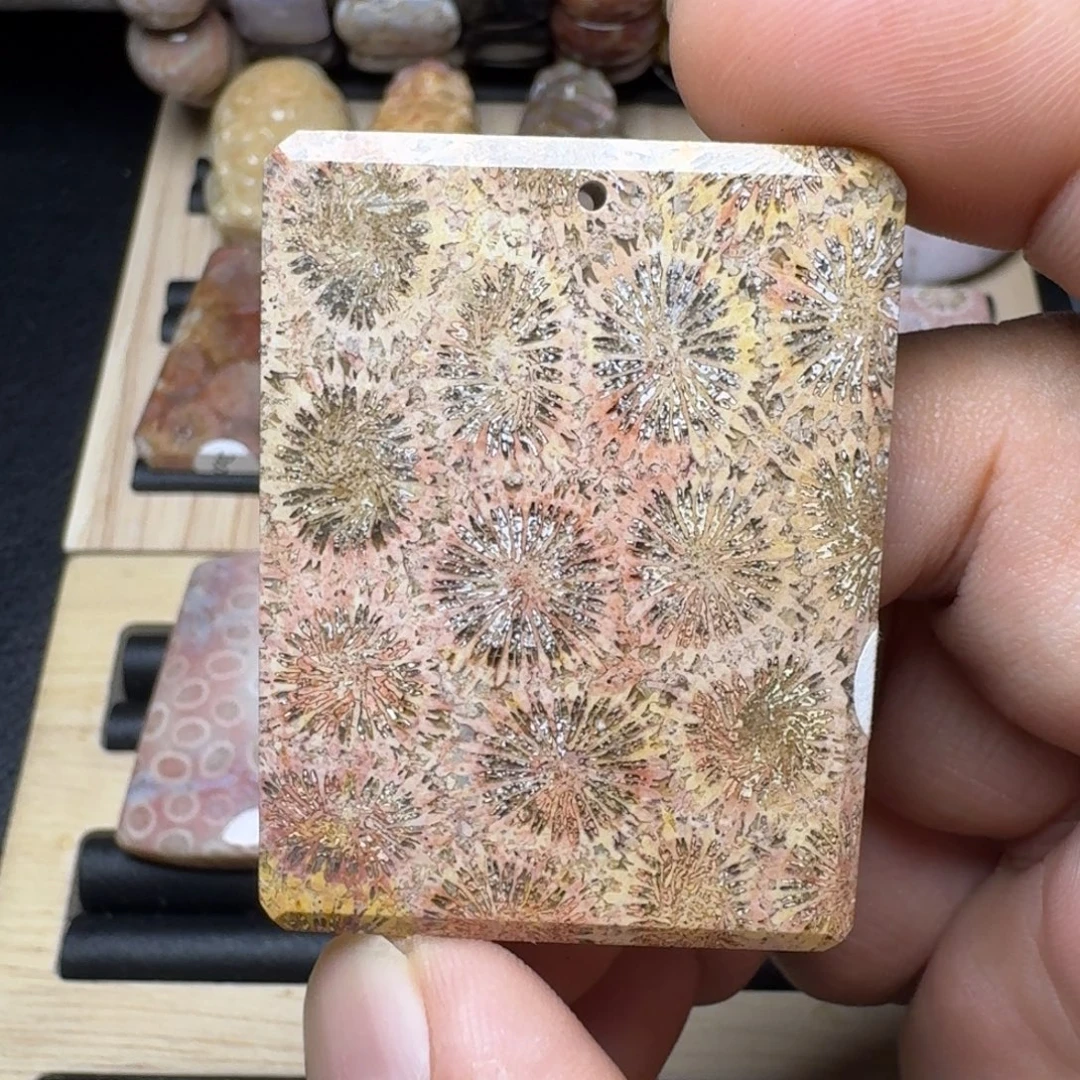 硅化玉未镶嵌纯天然色有机玉石保真色