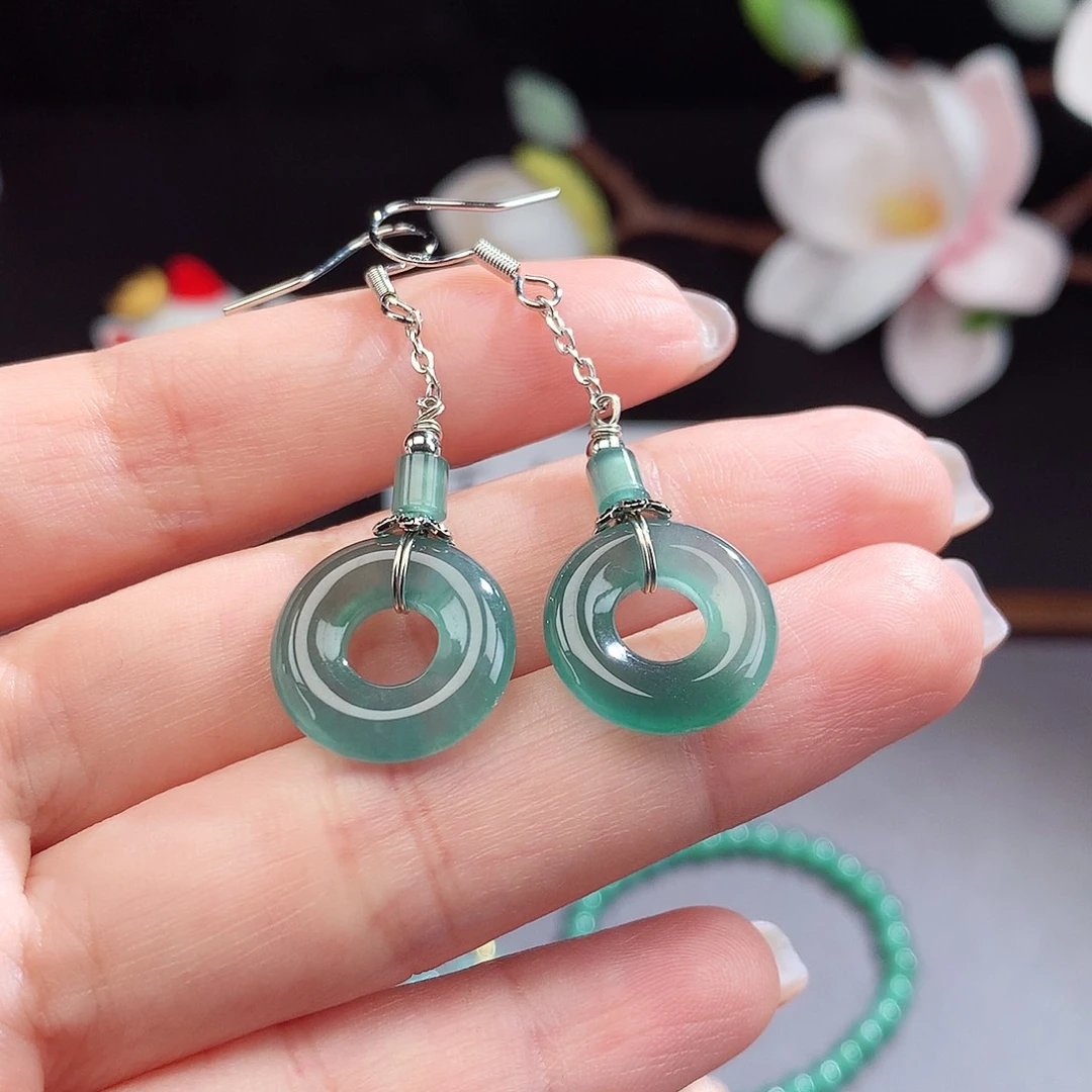 翡翠手镯（圆镯）未镶嵌