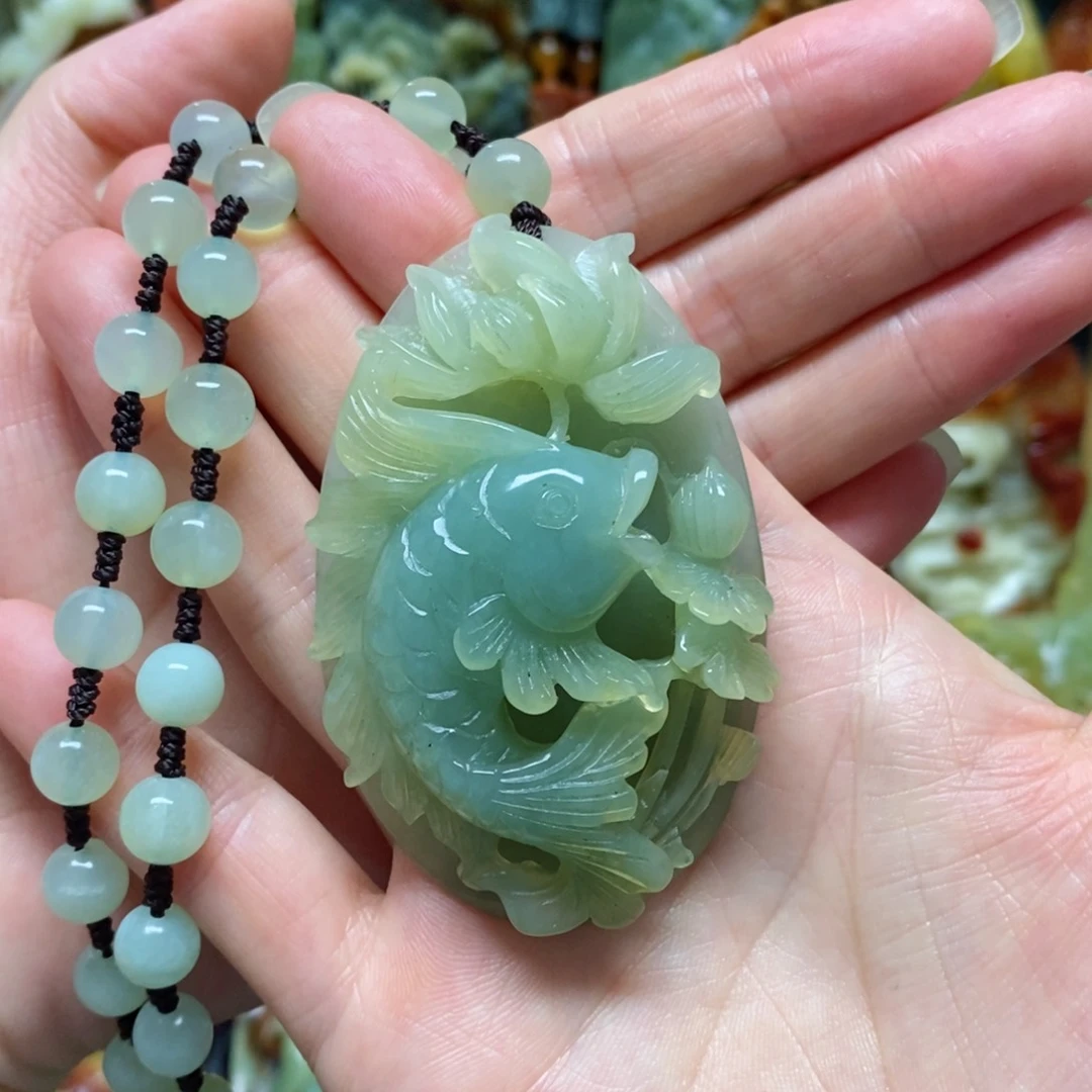 岫玉未镶嵌吊坠(赠链)
