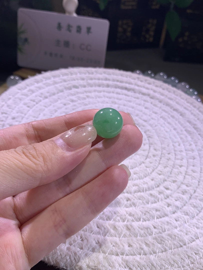 天然缅甸翡翠A货  单珠