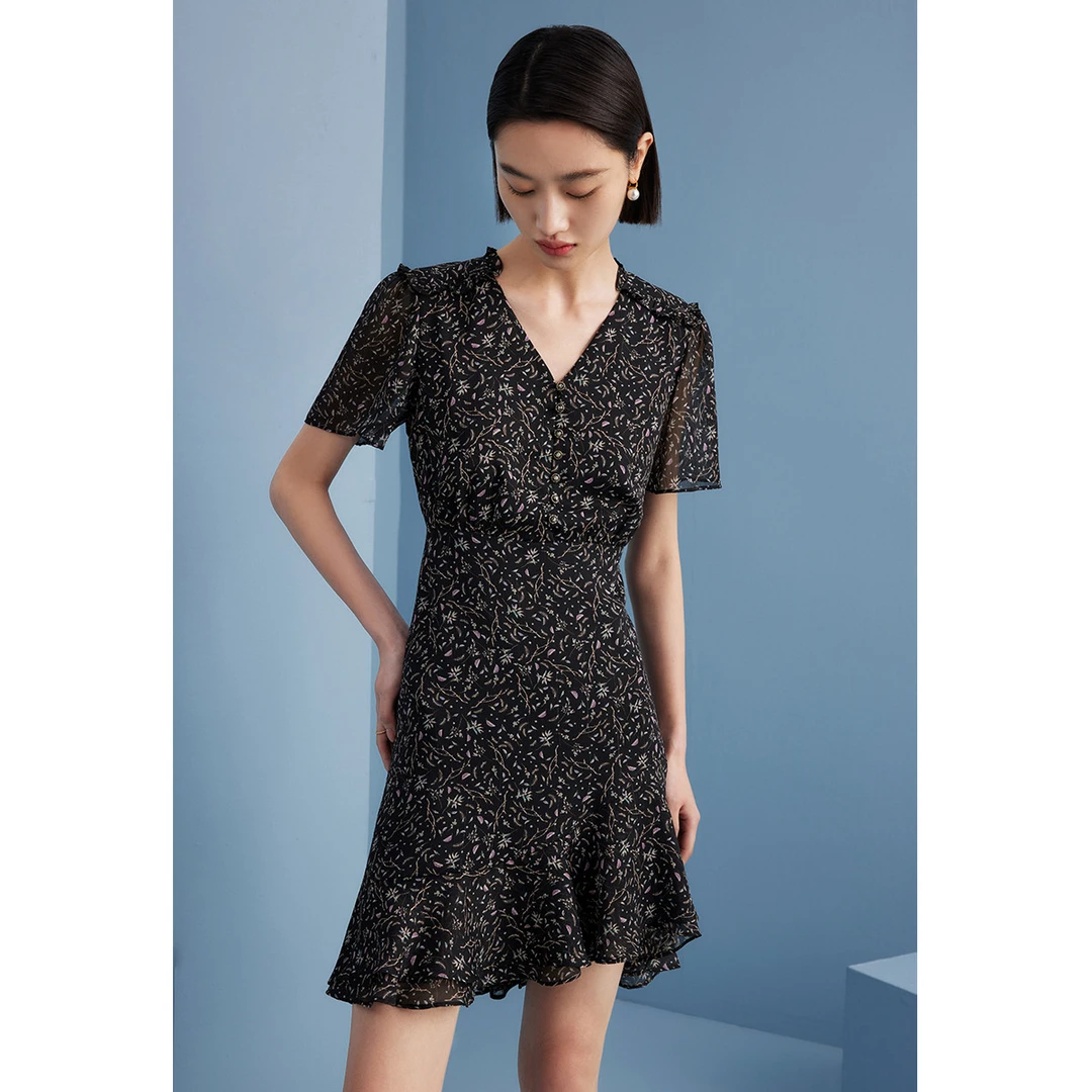 【粉丝专享】V领收腰碎花连衣裙夏季短袖显瘦荷叶边短裙M534101440