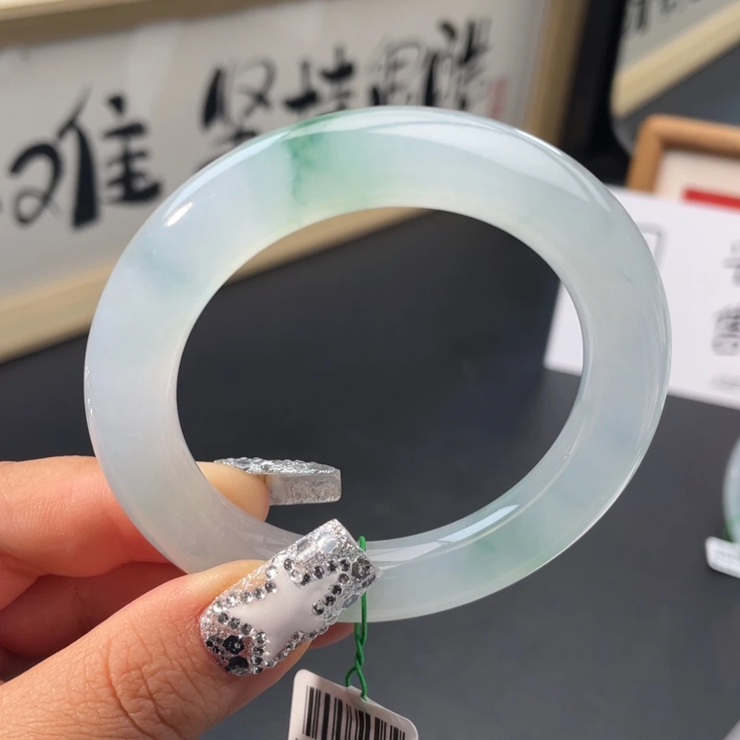 翡翠未镶嵌手镯冰胶蓝圆条手镯