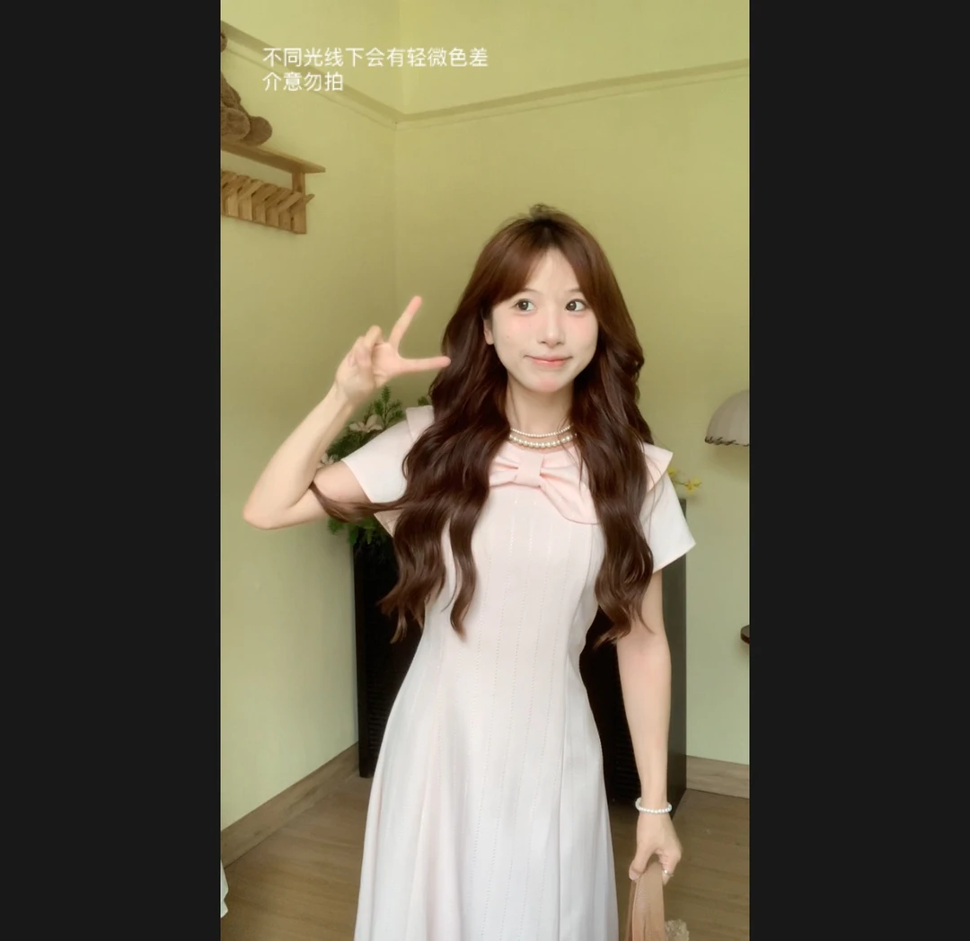 07.12【蔡不理自制】在桃公主 夏季新款甜美大蝴蝶结竖纹修身连衣裙