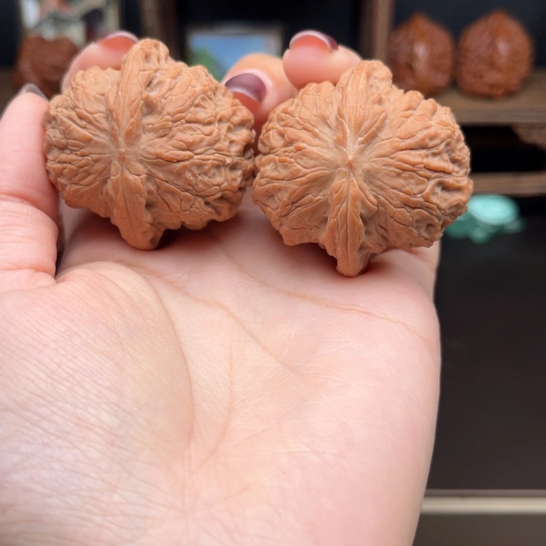 吊坠桃核平谷野生原树血麒麟