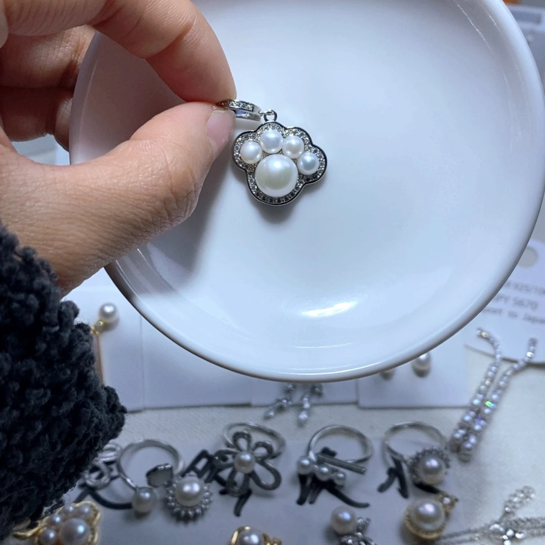 未镶嵌耳饰淡水珍珠