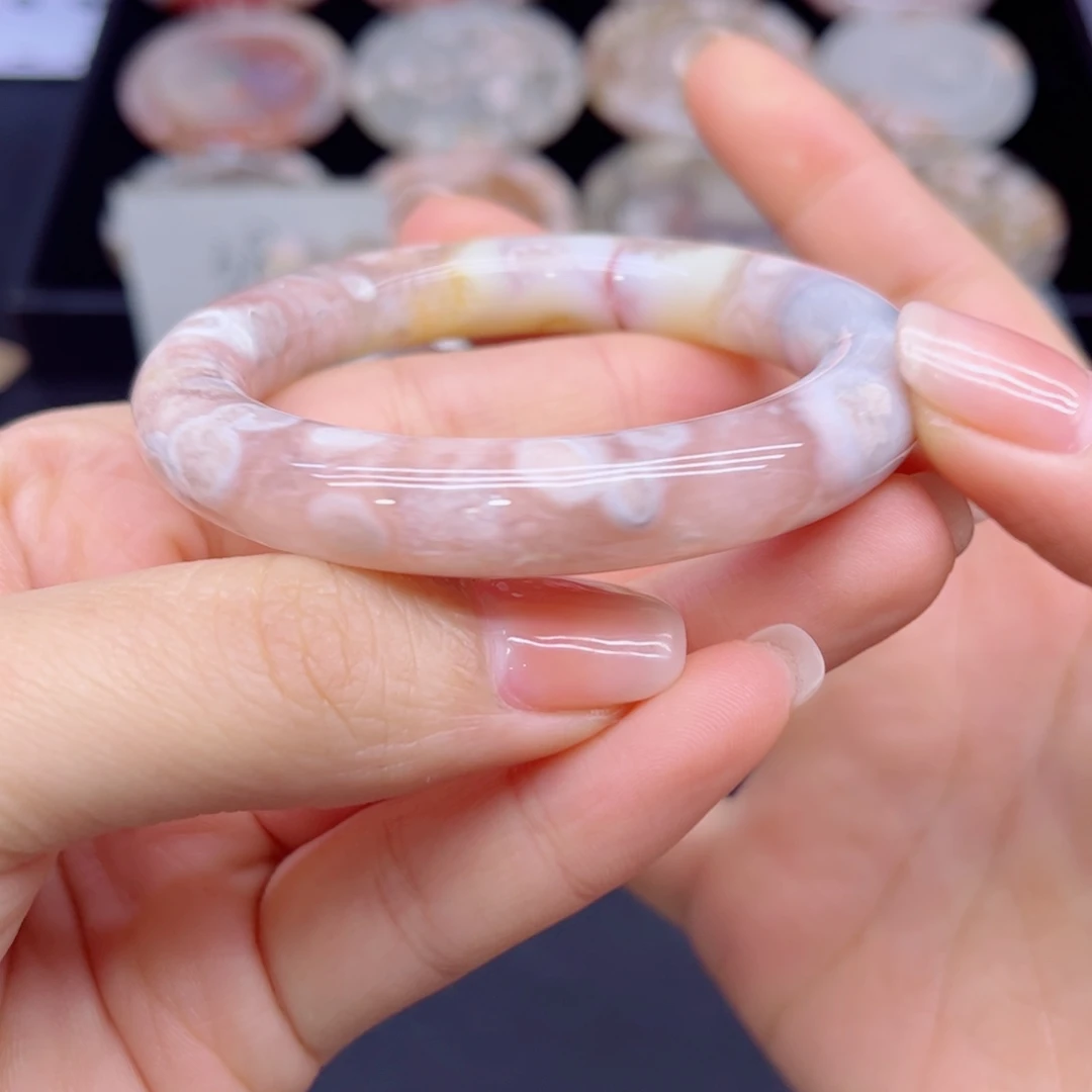 玛瑙/玉髓未镶嵌手镯53.54