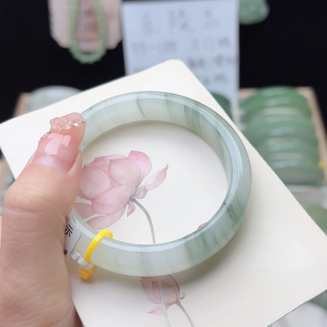 石英质玉手镯未镶嵌5657