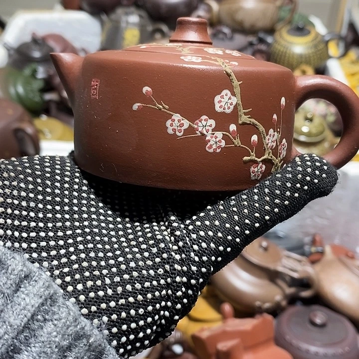 紫砂茶壶微瑕微笑