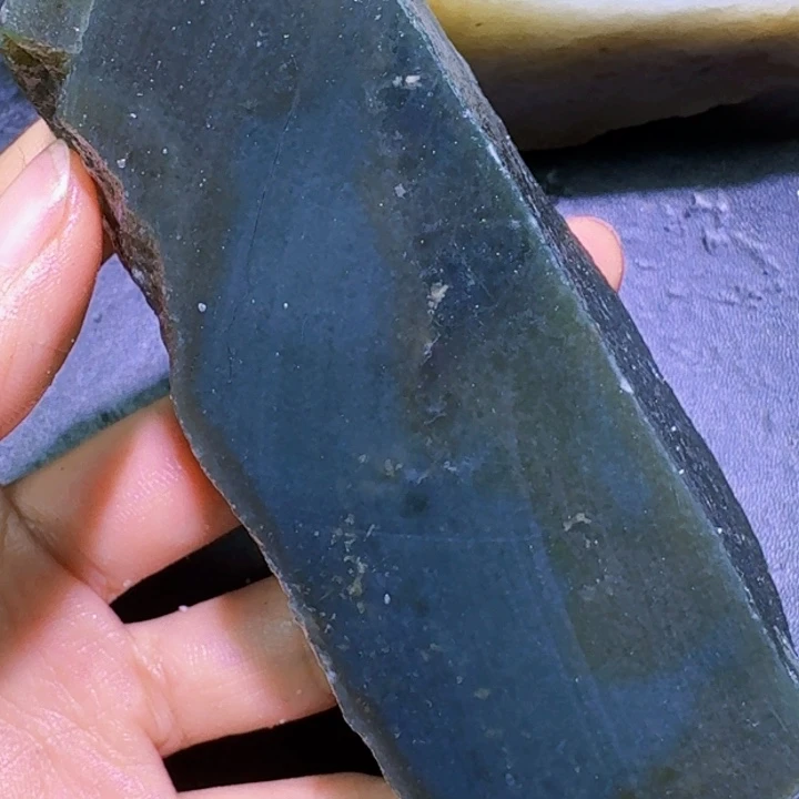未镶嵌和田玉(糖玉)珠宝半成品