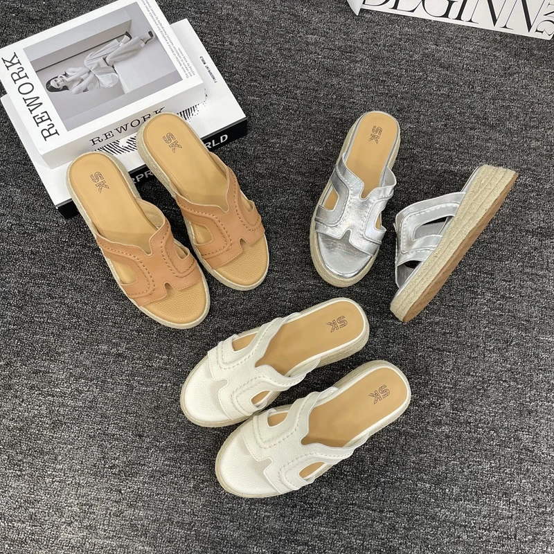 【好物有‘恒’】N 158新款复古草编百搭厚底坡跟凉拖鞋N25-S826