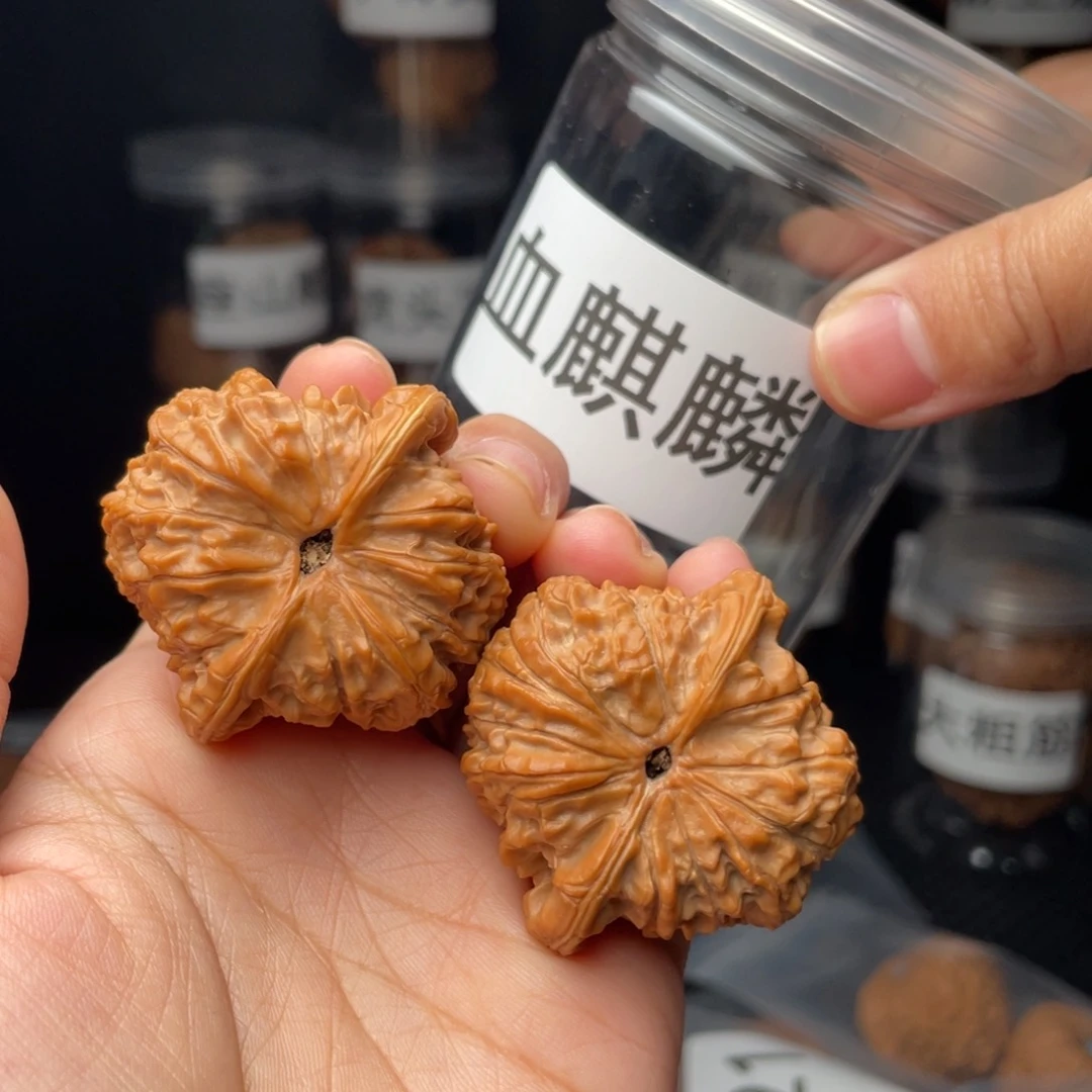 文玩核桃把件z*x血麒麟42