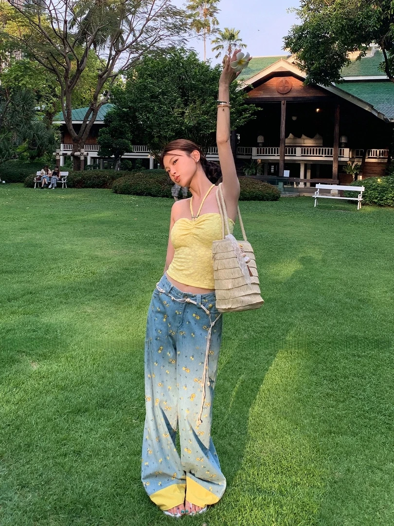 王美丽本丽-no退no换 谨慎下单99978碎花翻边牛仔裤