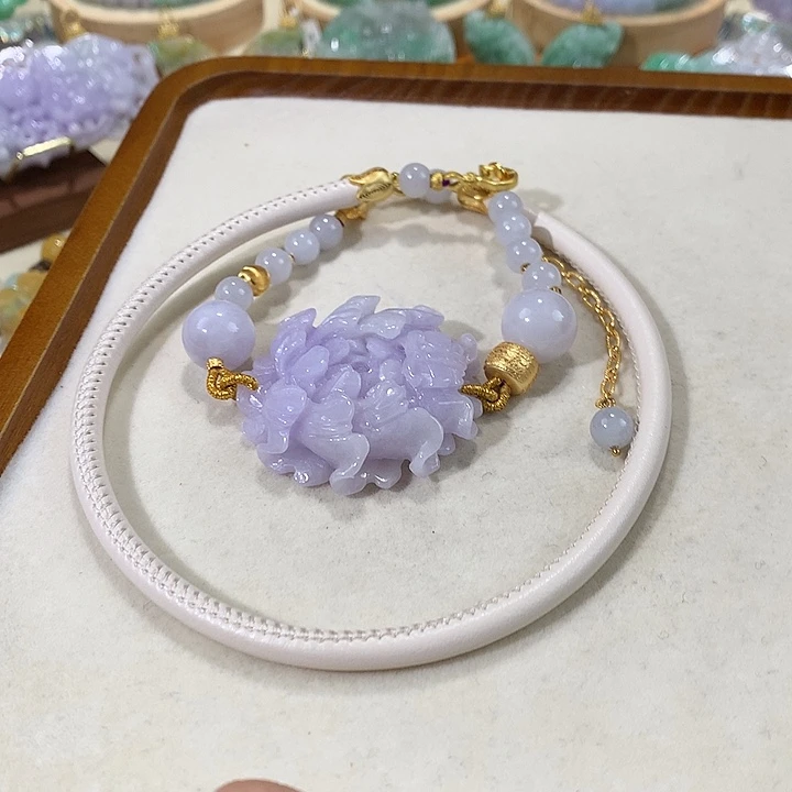 翡翠未镶嵌颈饰翡翠吊坠