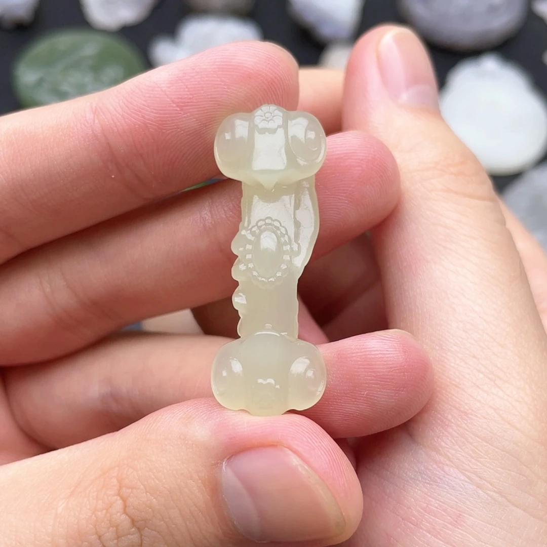 【闪购商品】颈饰未镶嵌和田玉