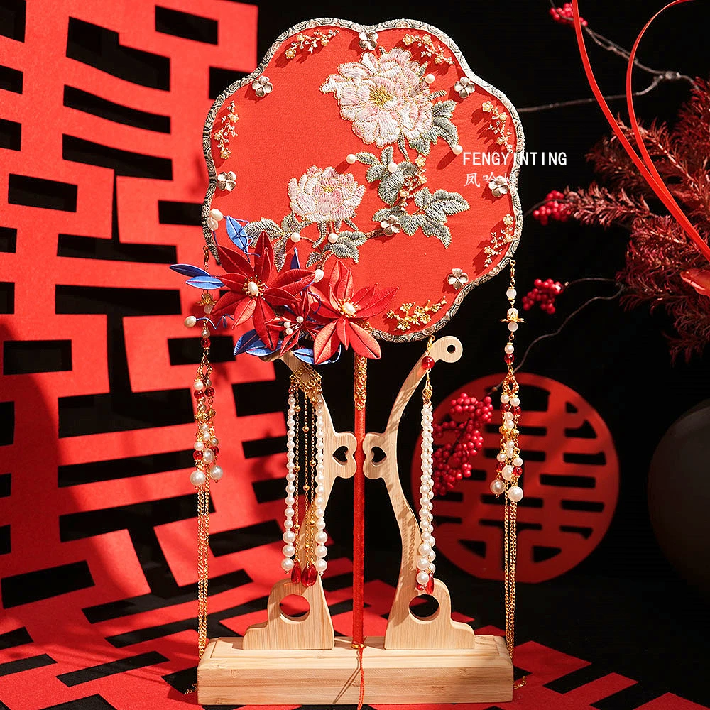 原创中式刺绣手工团扇非遗缠花新娘结婚团扇中式婚礼高级秀禾喜扇